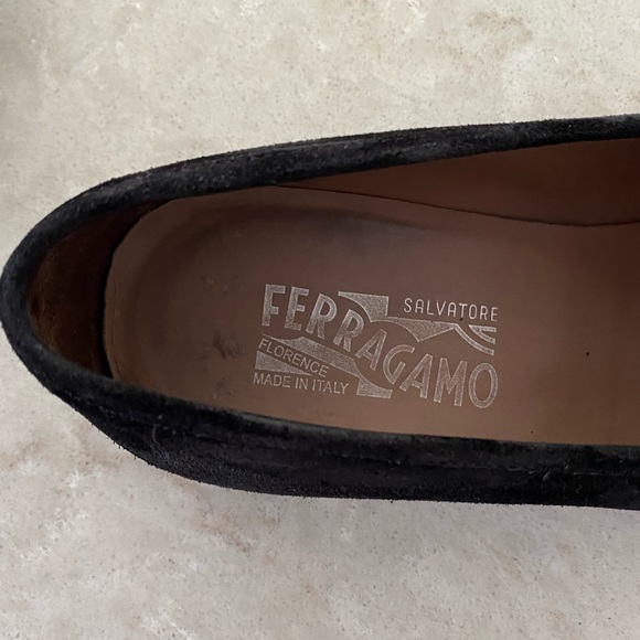 Ferragamo Suede Italian Loafer Size 10E (Wide) - Picture 4 of 6